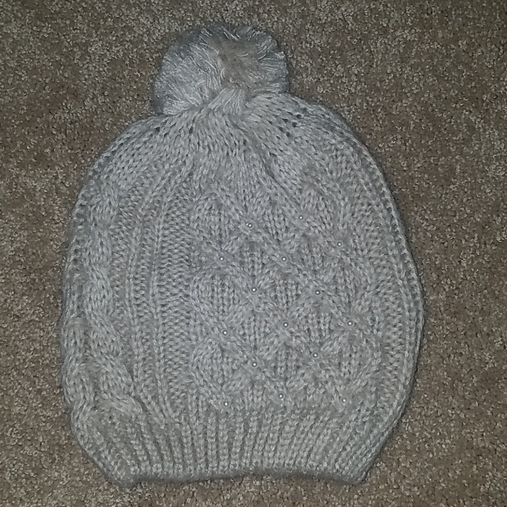 NWOT Beige beanie